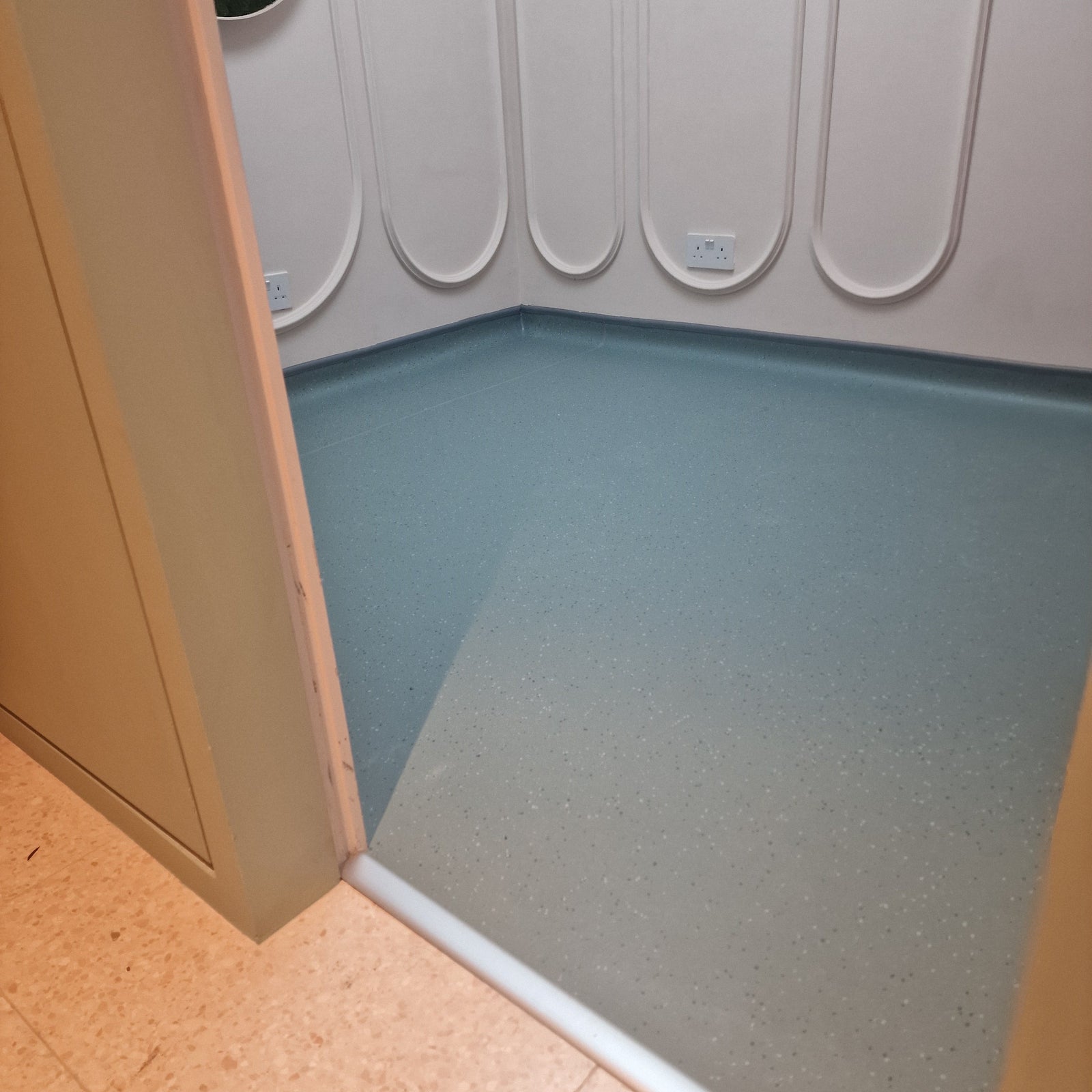 Dental-Clinic-Safety-Flooring-Installation-Chelsea-Kensington-exen-flooring